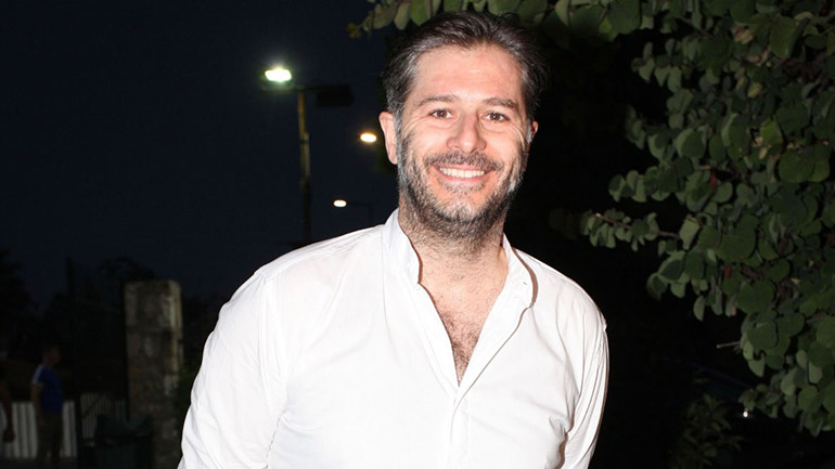 O Αλέξανδρος Μπουρδούμης έκανε το τεστ για τον κορωνοϊό λίγο πριν επιστρέψει στην τηλεόραση