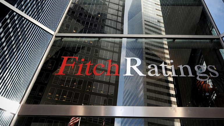 Νέα υποβάθμιση για την τουρκική οικονομία, ο Ερντογάν απτόητος παραγγέλνει κι άλλους S400