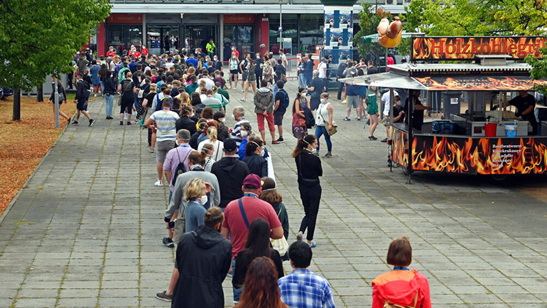Γερμανία: Στα 782 τα νέα κρούσματα μόλυνσης