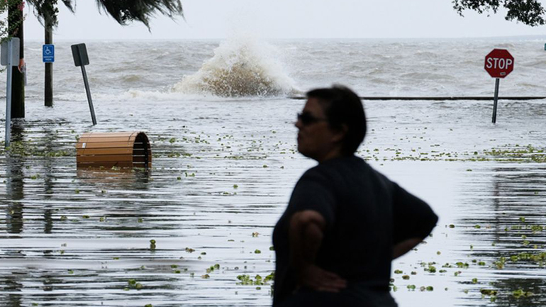 ΗΠΑ: Εκκενώνονται περιοχές στη Λουιζιάνα, εν αναμονή των “δίδυμων τυφώνων”