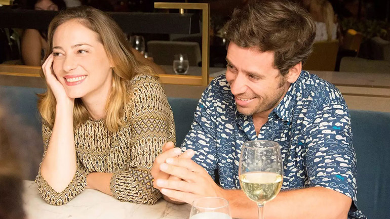 Αλεξάνδρα Ούστα: Φωτογραφίζει τον σύζυγό της με τον νεογέννητο γιο τους