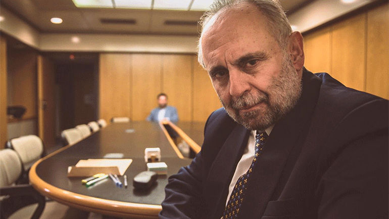 Παρατείνονται στον κήπο του θεάτρου «Χυτήριο» οι παραστάσεις «Το δάνειο» και «Το υπέροχό μου διαζύγιο»