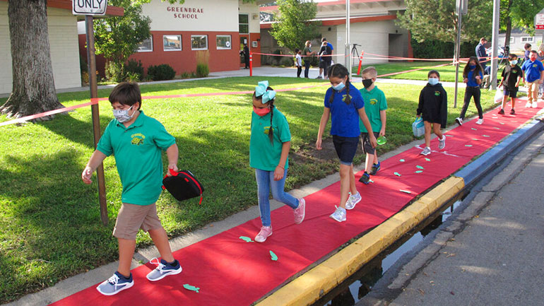 Οδηγίες για τη χρήση μάσκας στα παιδιά από την Ελληνική Παιδιατρική Εταιρεία