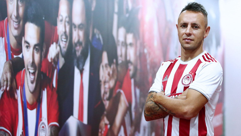 Ραφίνια: «Στόχος μου να γίνω πρωταθλητής με τον Ολυμπιακό και να είμαστε στο Champions League»