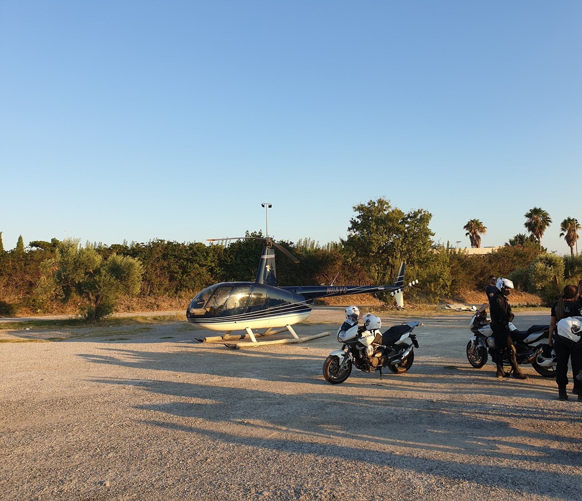 To ελικόπτερο που επέβαινε ο Ogier και άλλο δύο αθλητές της Toyota λίγα λεπτά μετά την προσγίωση...