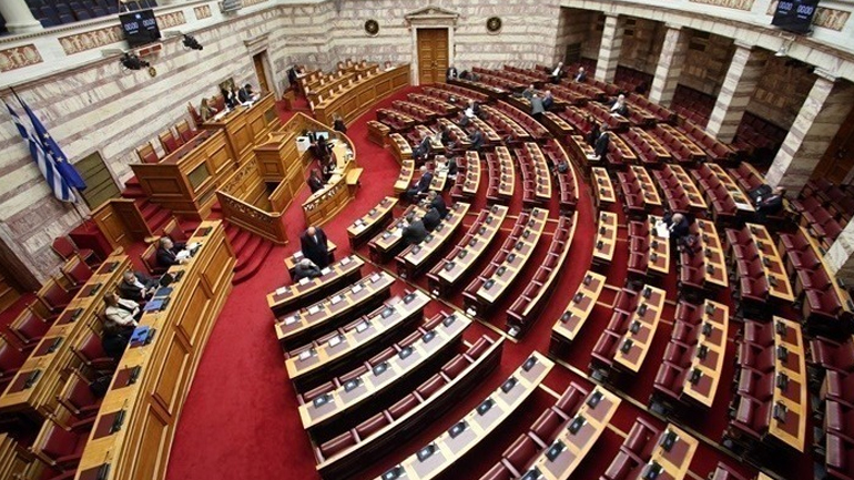 Βουλή: Μεικτές αντιδράσεις της αντιπολίτευσης για τις συμφωνίες με Ιταλία και Αίγυπτο