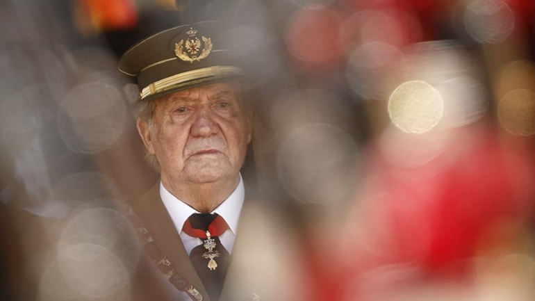 Σκάνδαλο στη βασιλική οικογένεια της Ισπανίας – Σερβιτόρος ισχυρίζεται ότι είναι γιος του  Χουάν Κάρλος