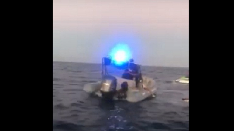 Καρέ καρέ η διάσωση 30χρονου που κινδύνεψε κάνοντας κανό στην Κρήτη