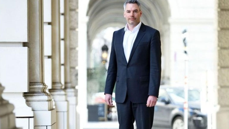 Αυστριακός υπουργός Εσωτερικών: «Τα σύνορα της Ελλάδας είναι και σύνορα της Αυστρίας»