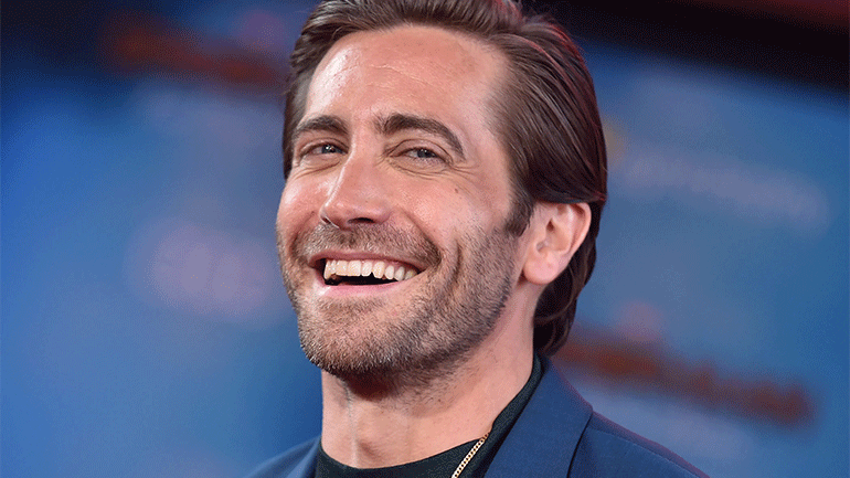 Ο Τζέικ Τζίλενχαλ θα υποδυθεί τον μυθομανή συγγραφέα του «The Woman In The Window», Νταν Μάλορι