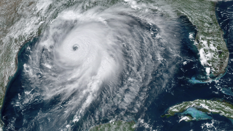 Ο κυκλώνας Λόρα απειλεί τη Λουιζιάνα και το Τέξας