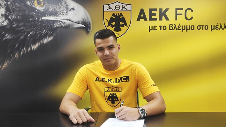ΑΕΚ: Επαγγελματίας ο Θεοχάρης
