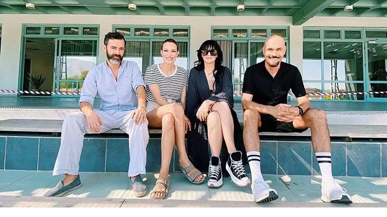 H Βίκυ Καγιά αποκαλύπτει κάθε πότε κάνουν τεστ κορωνοϊού κριτές και διαγωνιζόμενοι στο GNTM H Βίκυ Καγιά αποκαλύπτει κάθε πότε κάνουν τεστ κορωνοϊού κριτές και διαγωνιζόμενοι στο GNTM