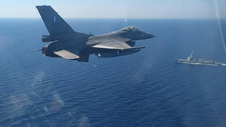 Εντυπωσιακές εικόνες από την κοινή αεροναυτική άσκηση Ελλάδας-ΗΠΑ νότια της Κρήτης