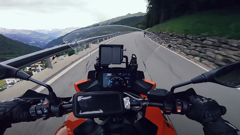 Μια γρήγορη βόλτα στο πέρασμα της Valtina!