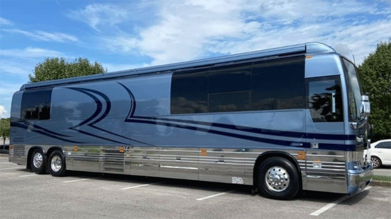 Διαμονή στο λεωφορείο με το οποίο κάνει περιοδείες η Τέιλορ Σουίφτ