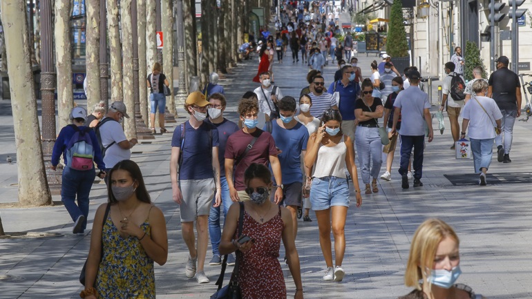 Η Γαλλία ανακοίνωσε σήμερα 5.453 νέα επιβεβαιωμένα κρούσματα Covid-19