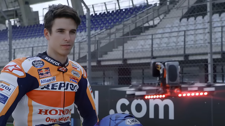 Drone εναντίον Honda RC213V