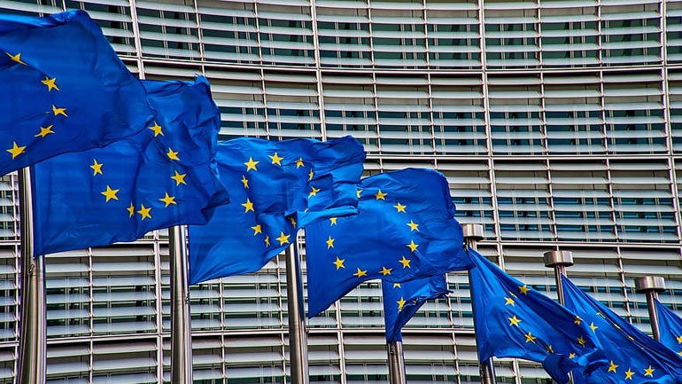 Κομισιόν: «Η Τουρκία πρέπει επειγόντως να επιδείξει συγκεκριμένη πρόοδο στο κράτος δικαίου και τις θεμελιώδεις ελευθερίες»