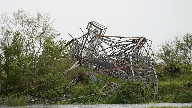 ΗΠΑ: Τουλάχιστον 14 νεκροί από τον κυκλώνα Λόρα στη Λουιζιάνα και το Τέξας