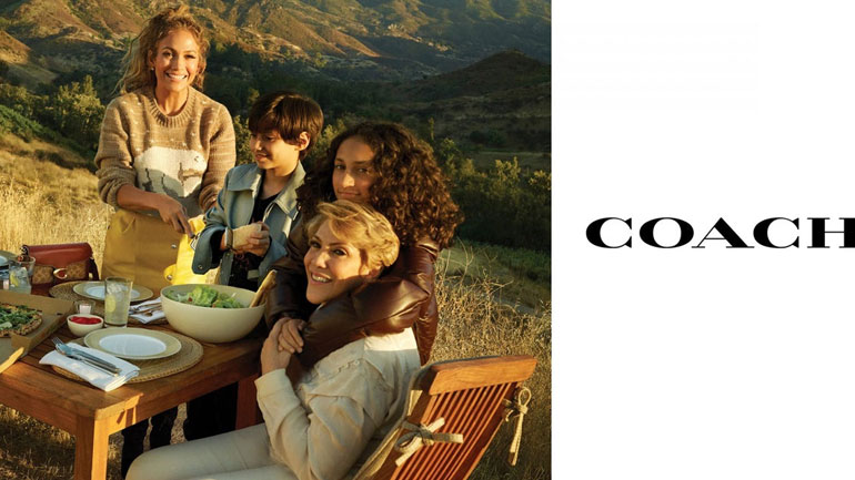 H Jennifer Lopez πρωταγωνιστεί στην νέα καμπάνια της Coach με τη μαμά της και τα παιδιά της