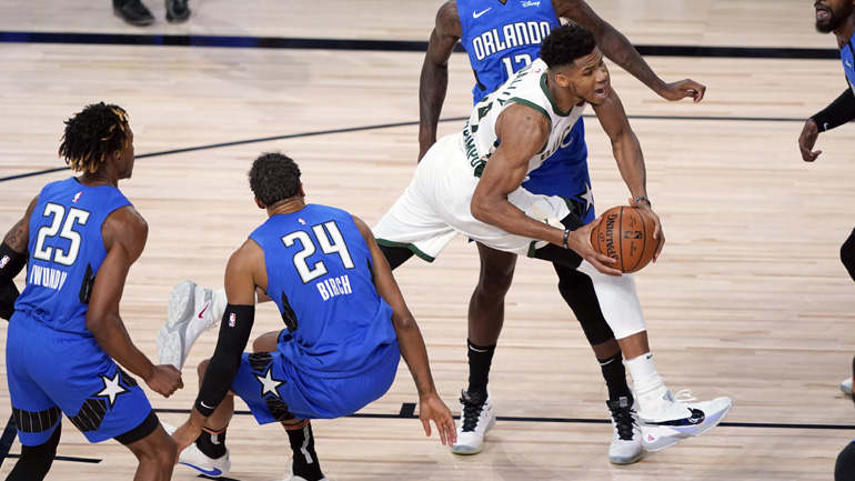 ΝΒΑ: Στα ημιτελικά της Ανατολής οι Μπακς, 118-104 τους Μάτζικ