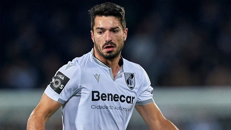 A Bola: «Ο Ολυμπιακός πολύ κοντά στον Πέπε με την πολύτιμη βοήθεια της Μπενφίκα»