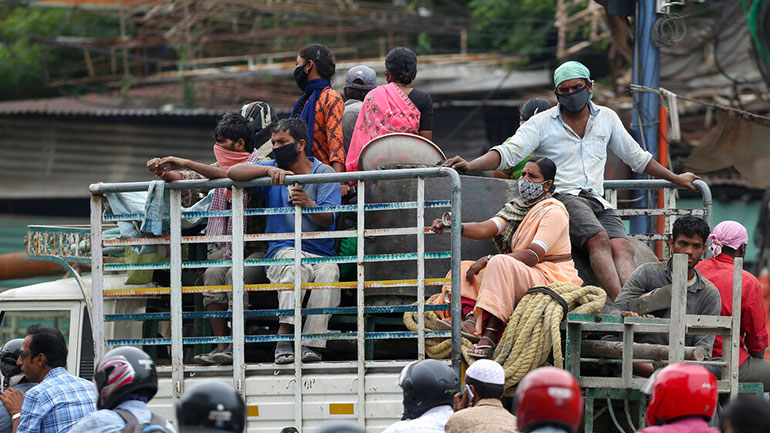 Ινδία: Παγκόσμιο ρεκόρ ημερήσιων κρουσμάτων