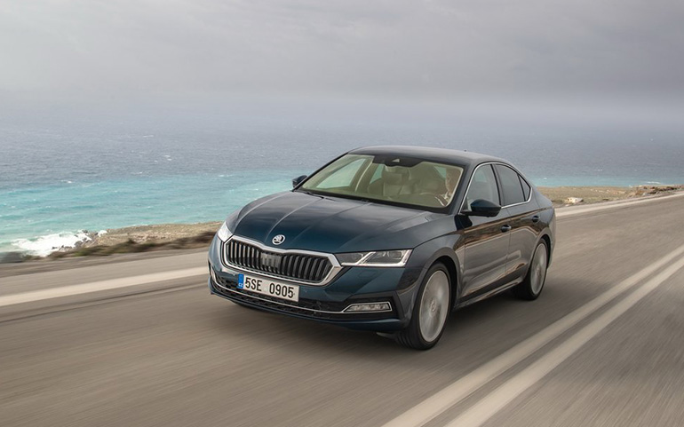 Η νέα γενιά της Skoda Octavia έδειξε τη δυναμική της και βρέθηκε στην τρίτη θέση των πωλήσεων...