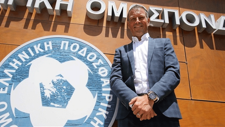 Ο Ολυμπιακός αποσύρει την εμπιστοσύνη του στον Κλάτενμπεργκ