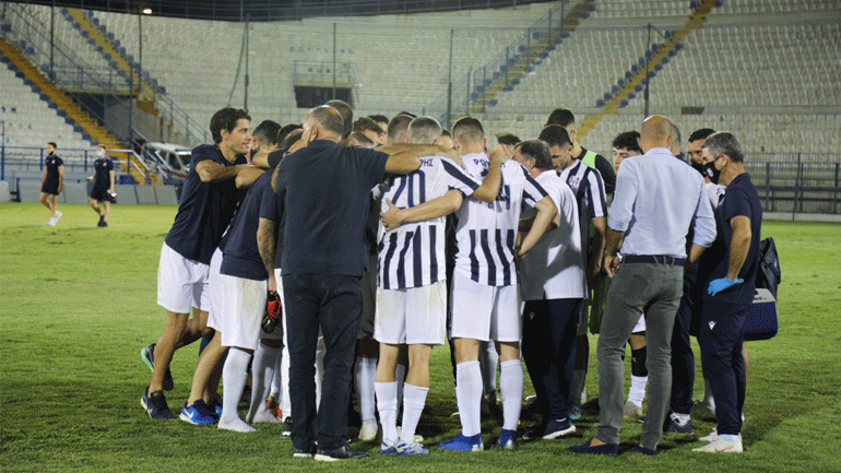 Super League: Ο Απόλλων Σμύρνης ζήτησε να μην παίξει τις πρώτες 5 αγωνιστικές