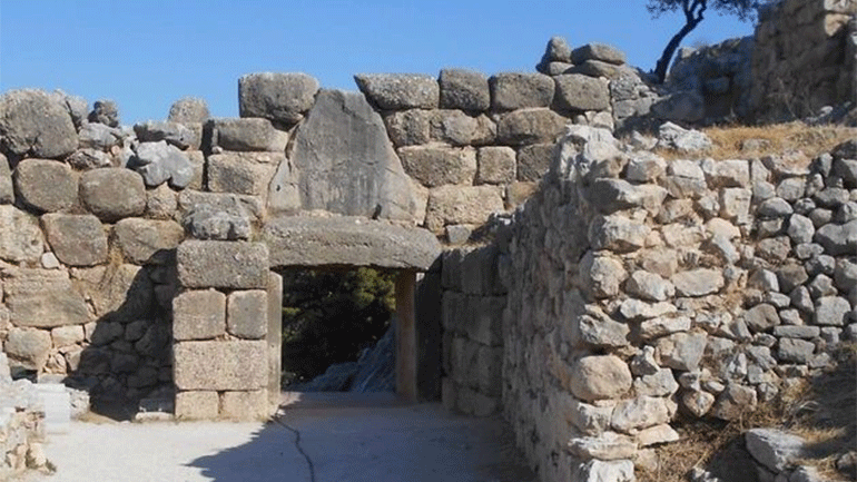 Στη δημοσιότητα φωτογραφίες από τον αρχαιολογικό χώρο των Μυκηνών μετά την πυρκαγιά