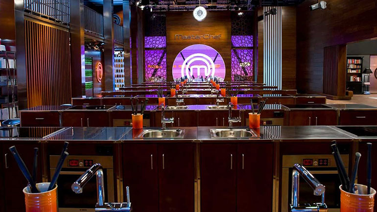 Γνωστός ποδοσφαιριστής μπαίνει ως διαγωνιζόμενος στο MasterChef Γνωστός ποδοσφαιριστής μπαίνει ως διαγωνιζόμενος στο MasterChef