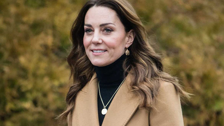 H υπογραφή της Kate Middleton στα emails κάνει τον γύρο του διαδικτύου!