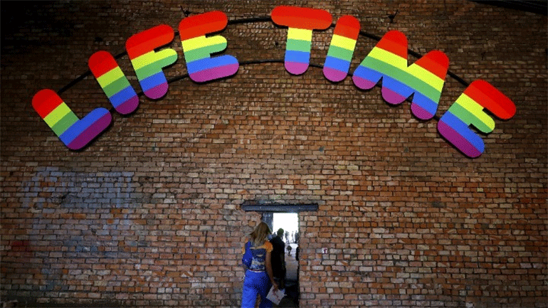 Η 2η Διεθνής Μπιενάλε Σύγχρονης Τέχνης στη Ρίγα «ανθίζει» μέσα σε χαλάσματα