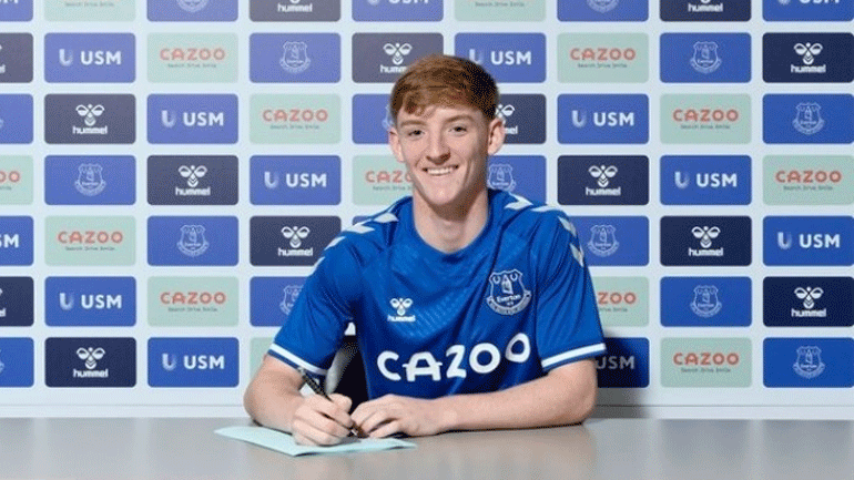 Στην Έβερτον για πέντε ακόμη χρόνια ο Γκόρντον