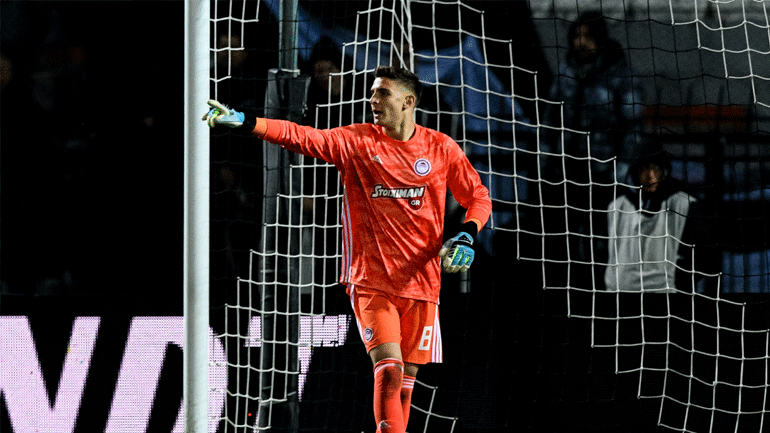 Ολυμπιακός: Επέστρεψε στις προπονήσεις ο Τζολάκης, παραμένουν σε καραντίνα οι Λοβέρα και Σεμέδο