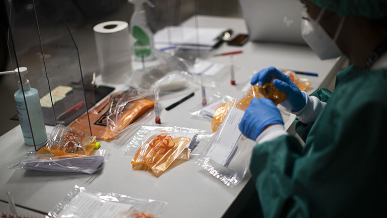 Ρωσία: Ξεπέρασαν το ένα εκατομμύριο τα κρούσματα κορωνοϊού