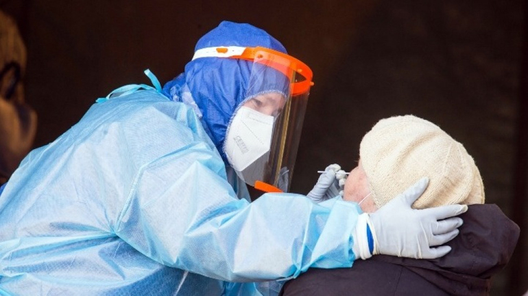 Πρόστιμο 10.000 ευρώ σε οίκο ευγηρίας στη Νίκαια για μη τήρηση μέτρων προστασίας