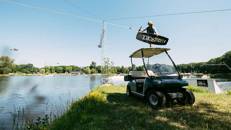 Wakeboarding με τον Felix Georgii