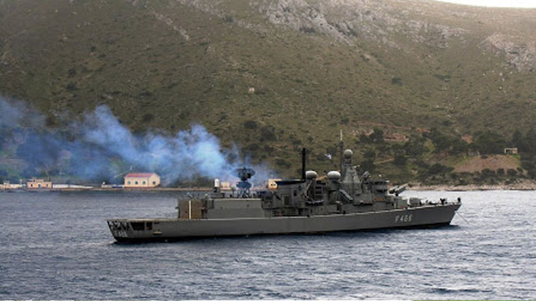 Καστελόριζο: Τουρκική φρεγάτα έστρεψε τα όπλα της κατά ελληνικής Καστελόριζο: Τουρκική φρεγάτα έστρεψε τα όπλα της κατά ελληνικής