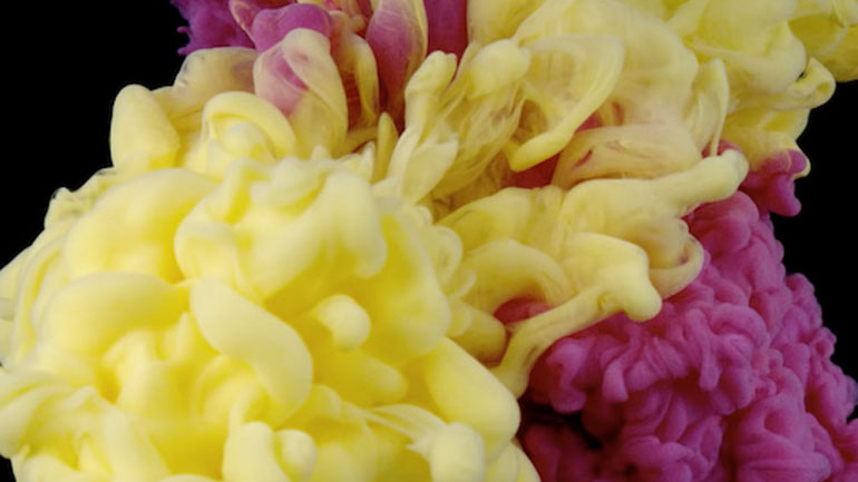 Διάφορα αντικείμενα σε slow motion