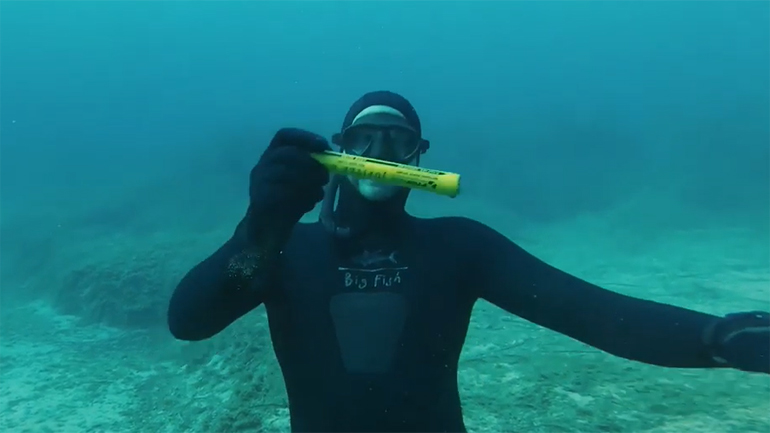 Τι άφησε η… βαρκαρόλα: Από τον βυθό, στην επιφάνεια των νερών της Παλαιοκαστρίτσας στην Κέρκυρα