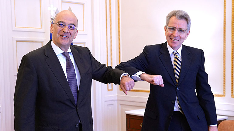 Η παραβατικότητα της Τουρκίας στο επίκεντρο της συνάντησης Ν. Δένδια-Τζ. Πάιατ