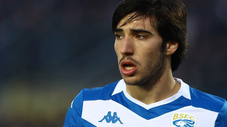 «Ο Τονάλι απέρριψε Μάντσεστερ και Μπαρτσελόνα για τη Μίλαν»