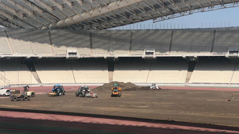 Ξεκίνησαν οι βελτιωτικές εργασίες στον τάπητα του ΟΑΚΑ