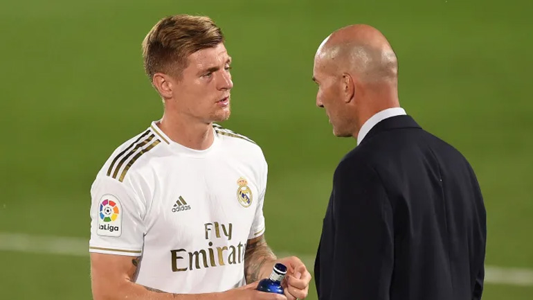 Ισπανία: Ο Ζιντάν αποθεώνει τον Κρόος