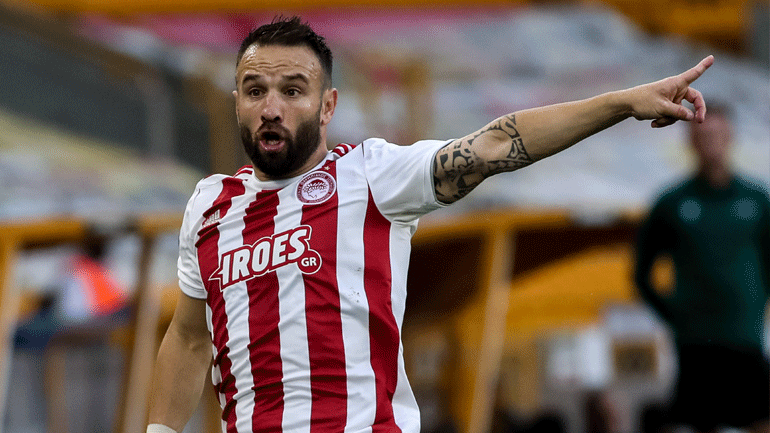 Βαλμπουενά: «Ο Εμβιλά θέλει να έρθει στον Ολυμπιακό»