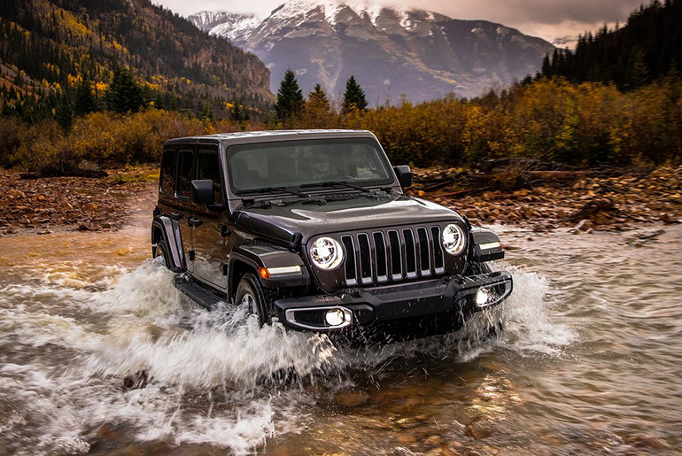 Το Jeep Wrangler ανάλογα με την έκδοση είναι διαθέσιμο ακόμα και 10.000 ευρώ χαμηλότερα...