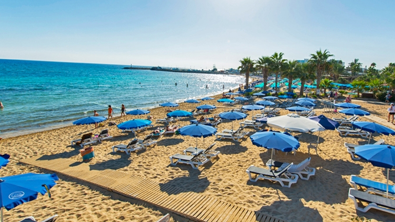 Στους 45 βαθμούς «σκαρφαλώνει» ο υδράργυρος στην Κύπρο